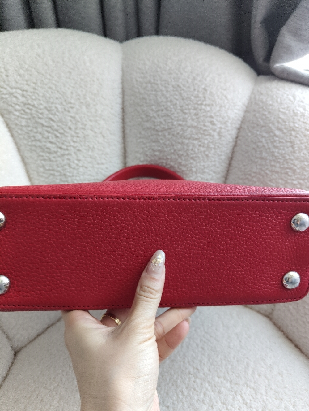Louis Vuitton Red Capucines Small Top Handle Satchel - Picture 3 of 10